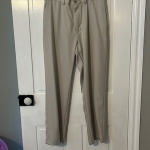 Hager men’s classic fit khaki pants 36/30